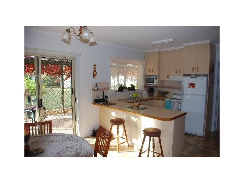 8 Mitchell Street, Cobram VIC 3644