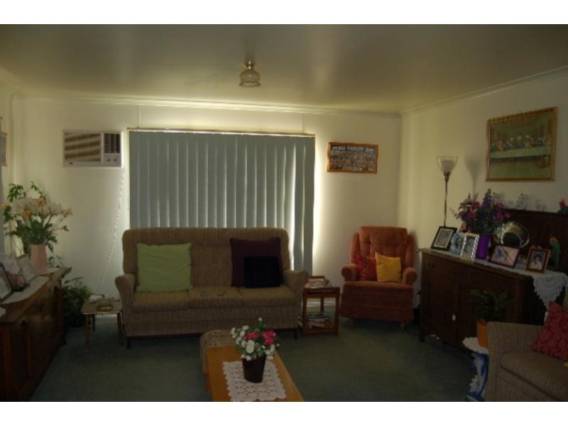 27 Hughes Street, Barooga NSW 3644