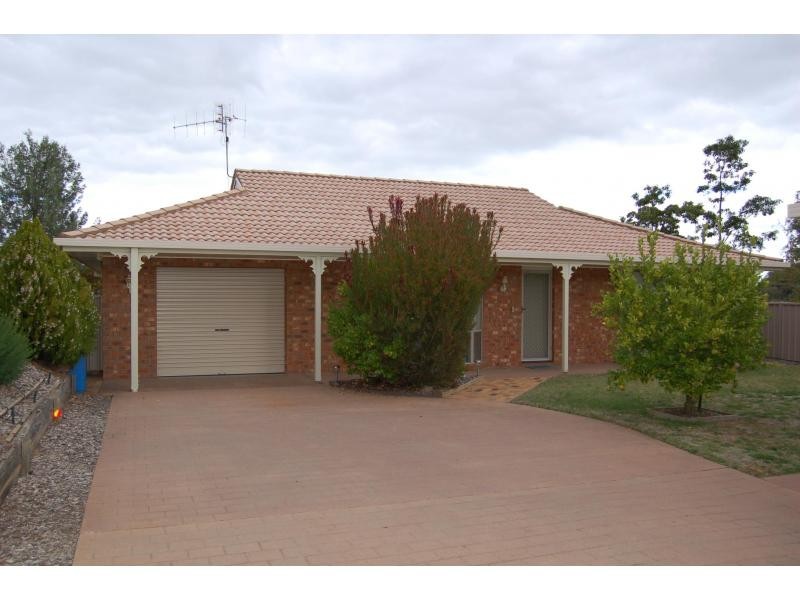 2/4 Stillard Court, Barooga NSW 3644