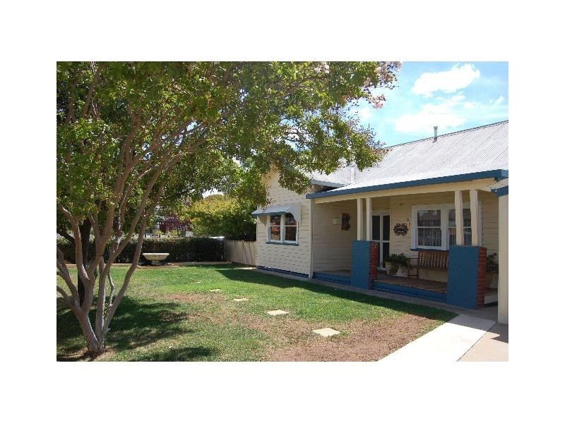 21 Oak Street, Cobram VIC 3644