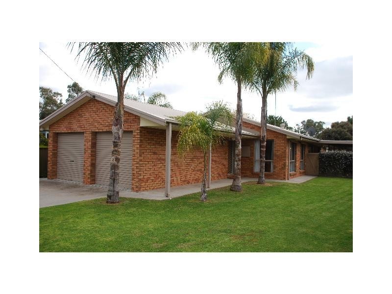 3 Hiles Street, Tocumwal NSW 2714