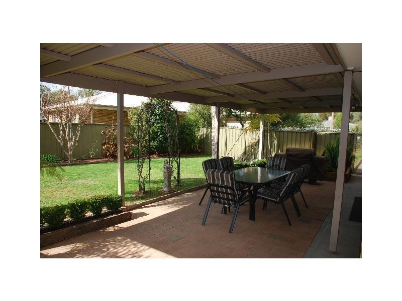 3 Hiles Street, Tocumwal NSW 2714