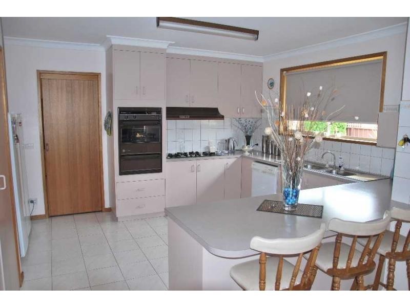 4 Apricot Circuit, Cobram VIC 3644