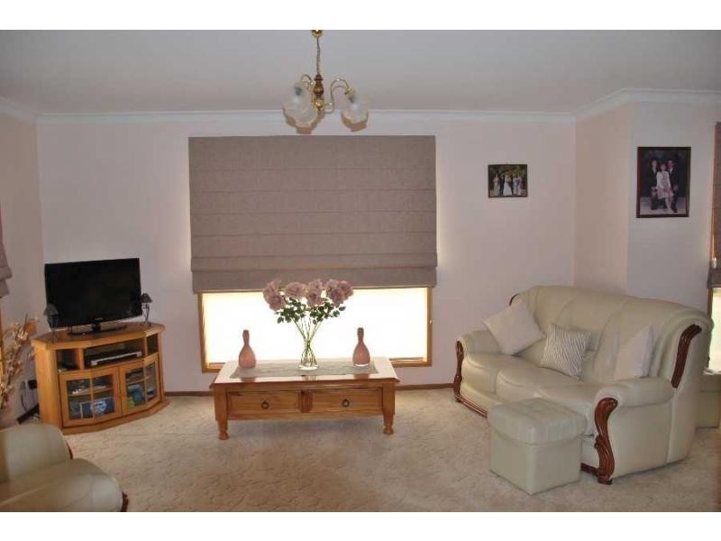 4 Apricot Circuit, Cobram VIC 3644