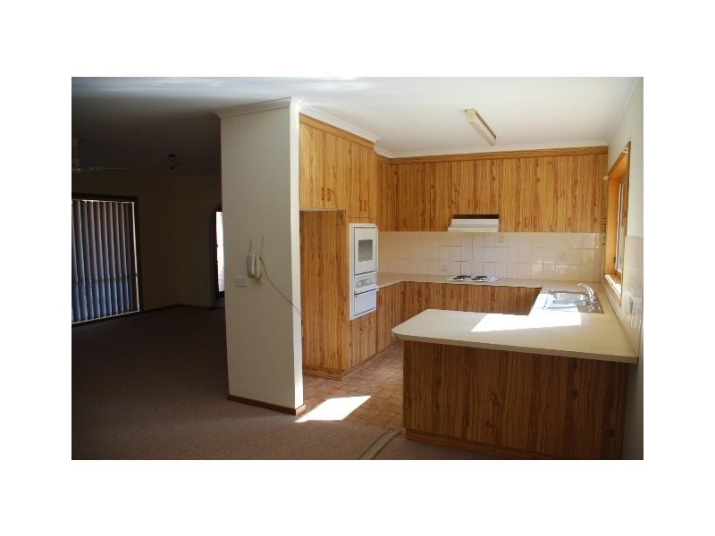 4 Francis Drive, Cobram VIC 3644