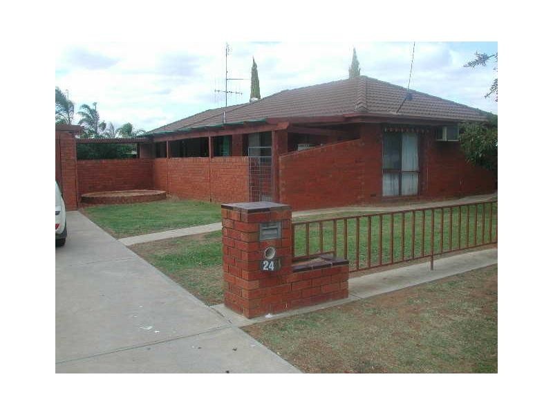 24 Campbell Road, Cobram VIC 3644