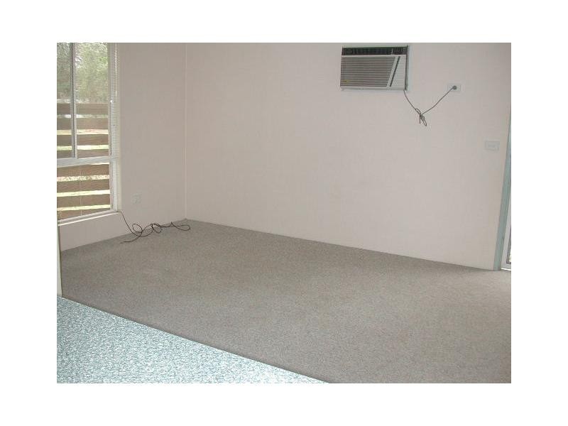 12 Charles Street, Cobram VIC 3644