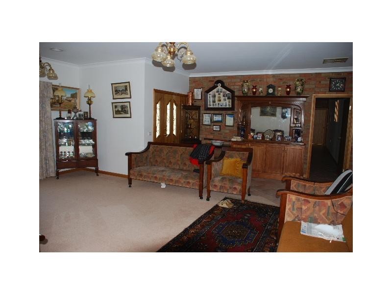 5 Lemon Grove, Cobram VIC 3644