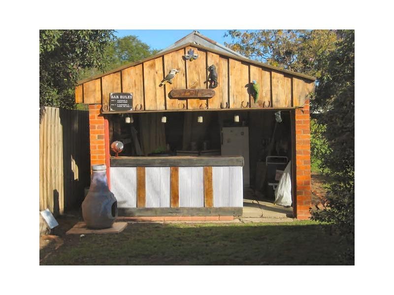 8 Budd Street, Berrigan NSW 2712