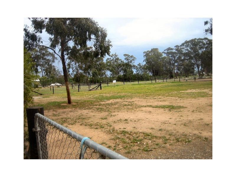 10 Osborne Street, Berrigan NSW 2712