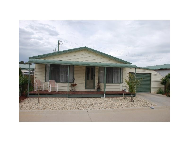 167 Lakeside Drive, Oasis Village, Cobram VIC 3644