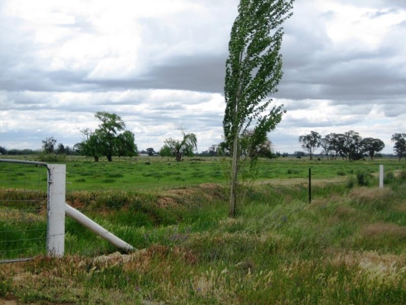 1100 Larissa Road, Yarroweyah VIC 3644