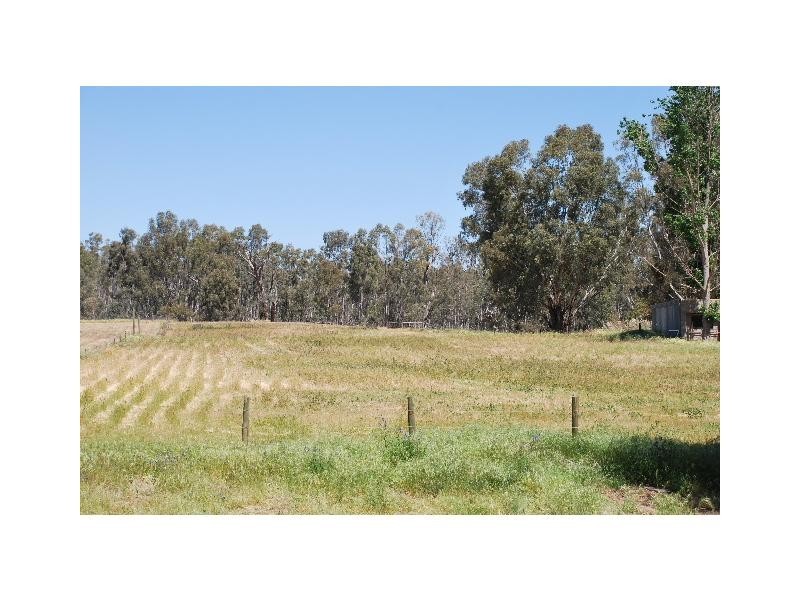 19 Barooga Road, Tocumwal NSW 2714