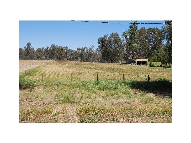 19 Barooga Road, Tocumwal NSW 2714