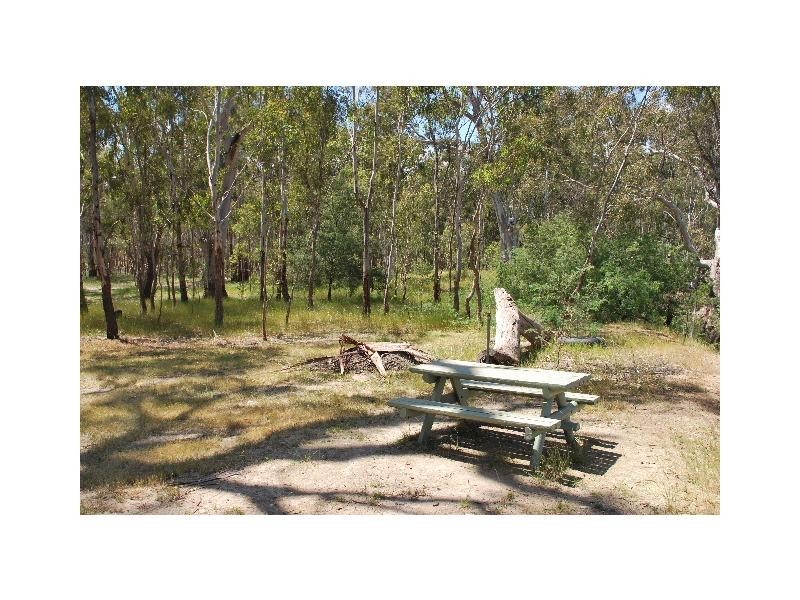 19 Barooga Road, Tocumwal NSW 2714