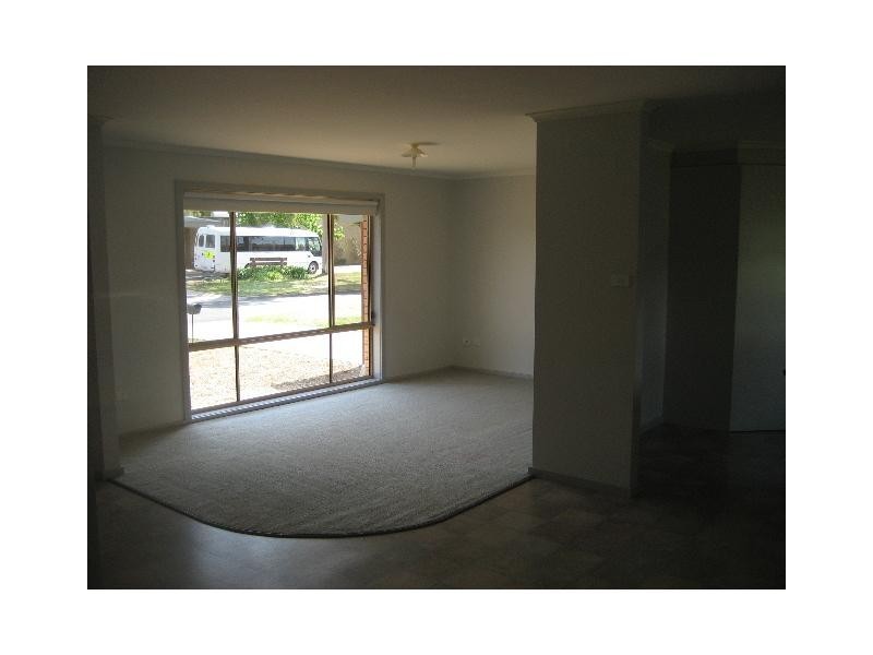 Unit 1/3 Hume Street, Cobram VIC 3644