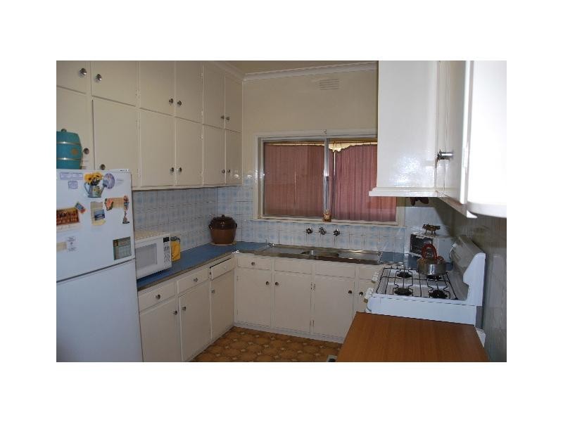 1 Sledmere Avenue, Cobram VIC 3644