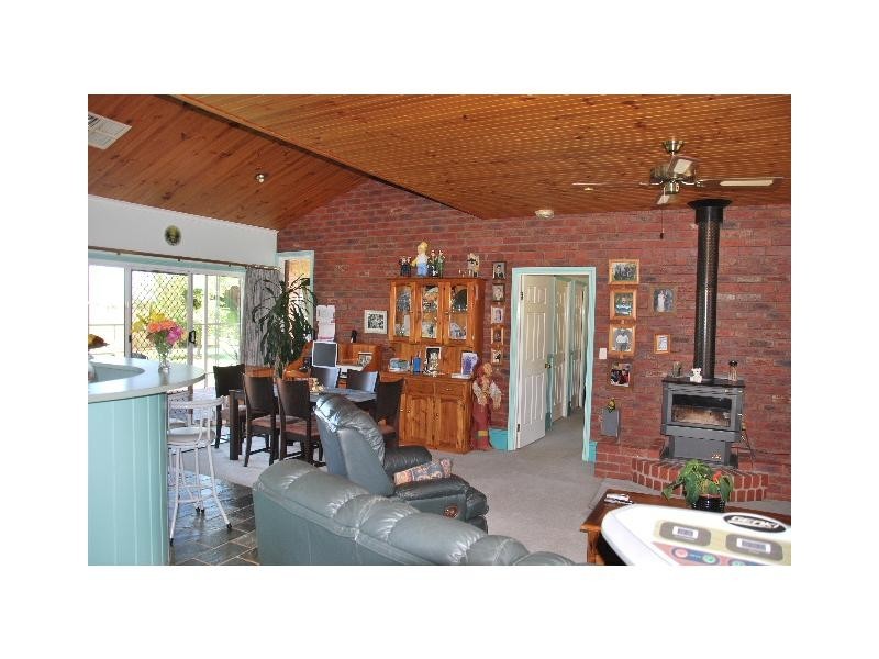 1588 Powerline Road, Cobram East VIC 3644