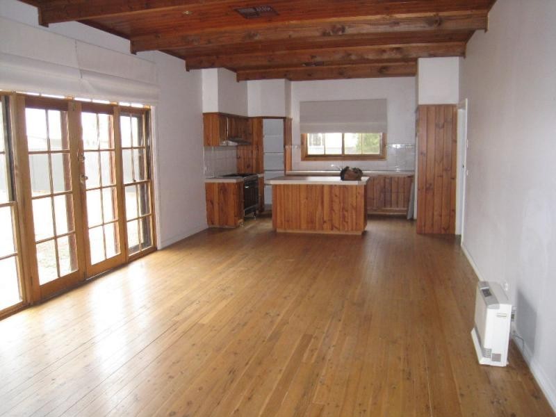 138 Deniliquin Street, Tocumwal NSW 2714