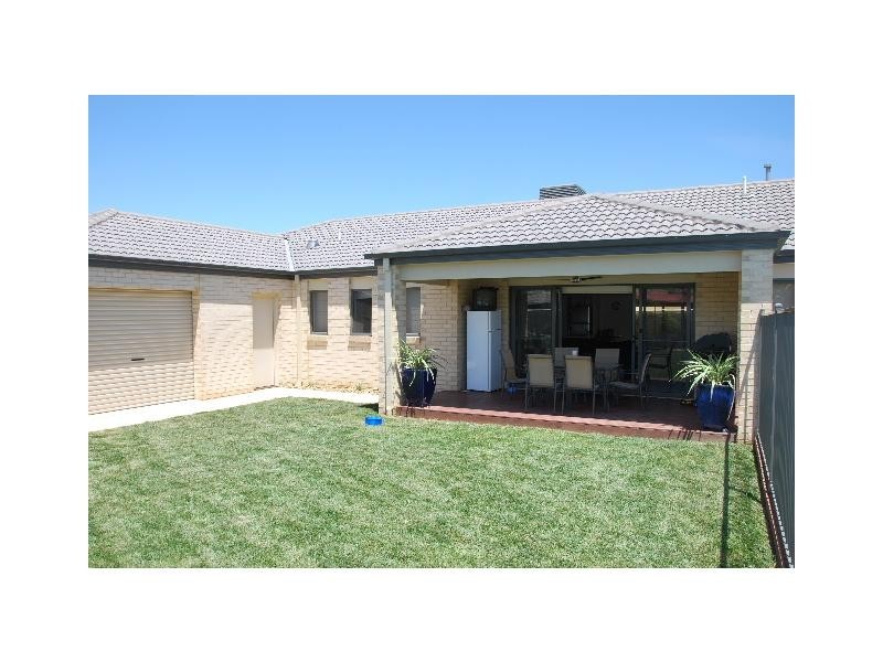 18 Nicolina Street, Cobram VIC 3644