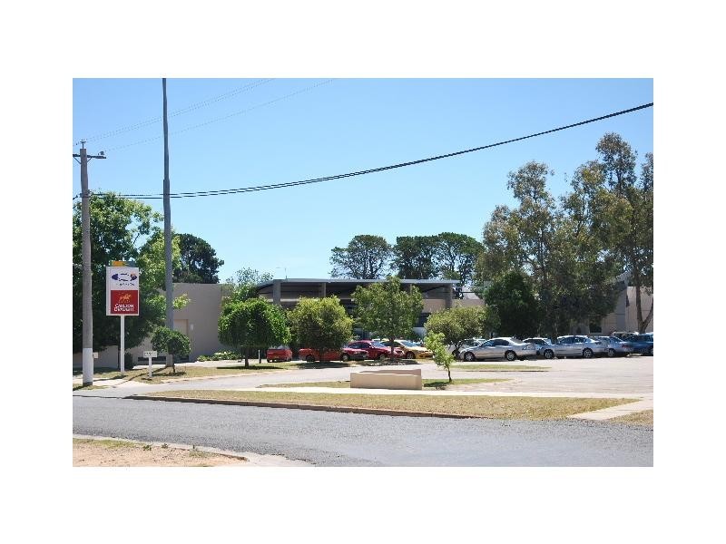 Cnr Banker & Burkinshaw Street, Barooga NSW 3644