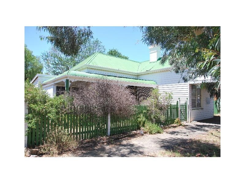19 Beek Street, Katamatite VIC 3649