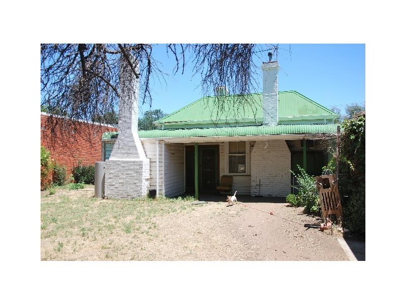 19 Beek Street, Katamatite VIC 3649