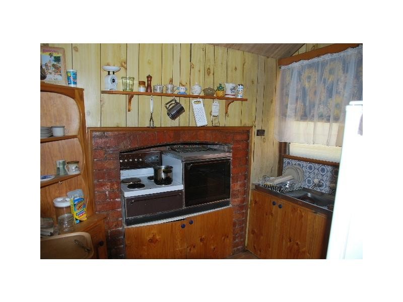 19 Beek Street, Katamatite VIC 3649