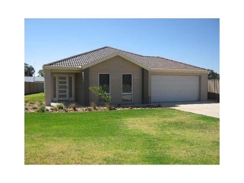 3 Mavis Steward Drive, Barooga NSW 3644