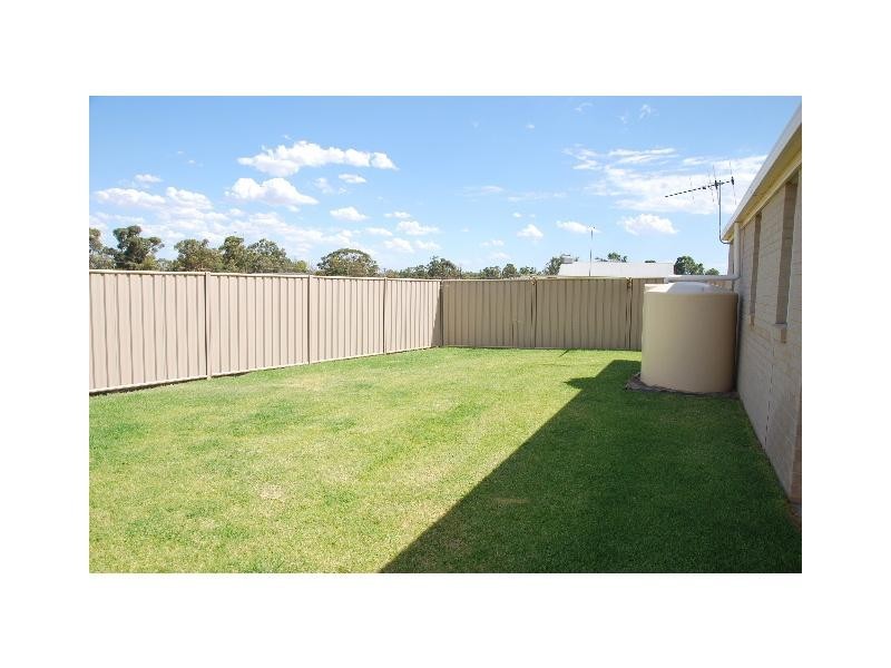 3 Mavis Steward Drive, Barooga NSW 3644
