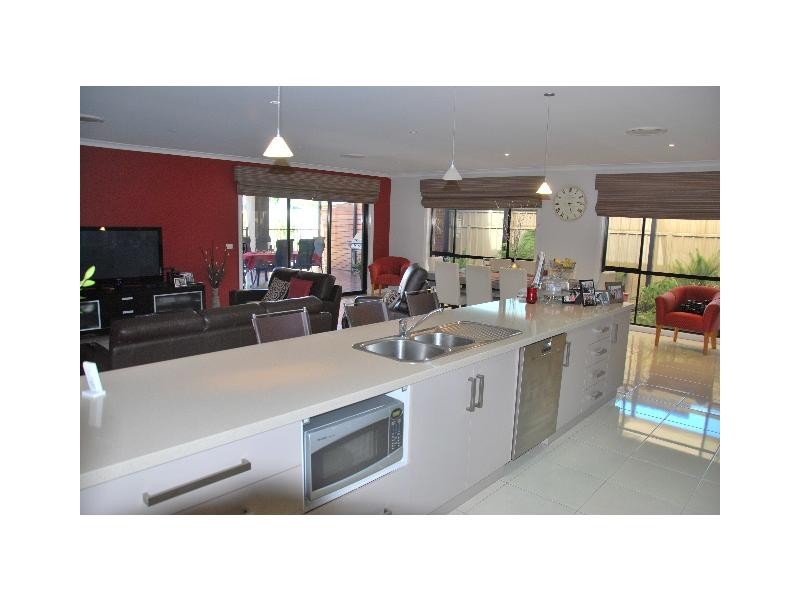2 Rio Vista Court, Cobram VIC 3644