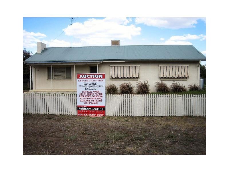 38 Cobram Street, Berrigan NSW 2712