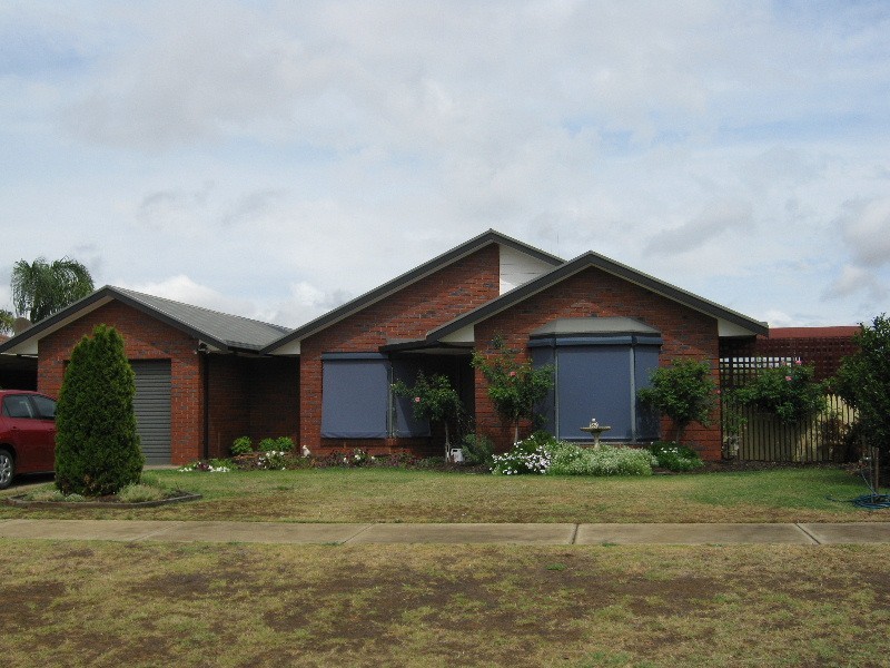 14 Irene Street, Cobram VIC 3644
