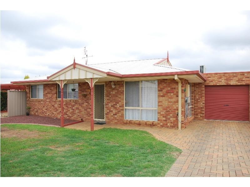 2/10A Wills Street, Cobram VIC 3644