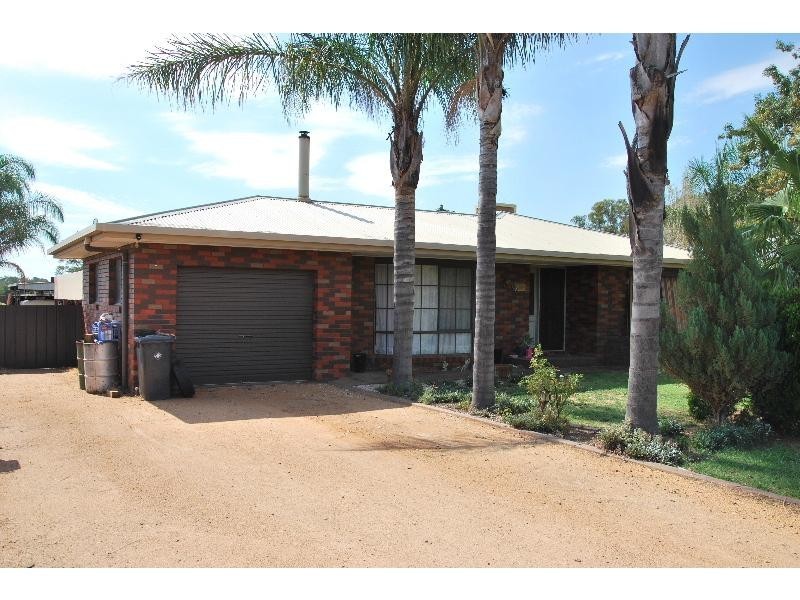 4 Amos Street, Yarroweyah VIC 3644