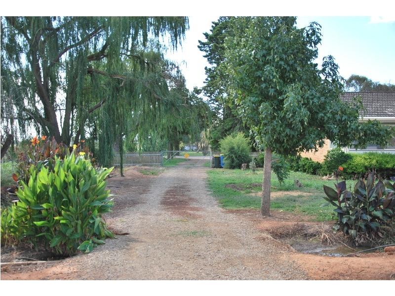 30 Parnell Road, Katamatite VIC 3649