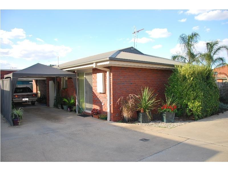 5/8 Waratah Court, Cobram VIC 3644