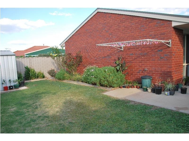 5/8 Waratah Court, Cobram VIC 3644