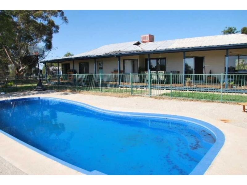 4046 Labuan Road, Yarroweyah VIC 3644