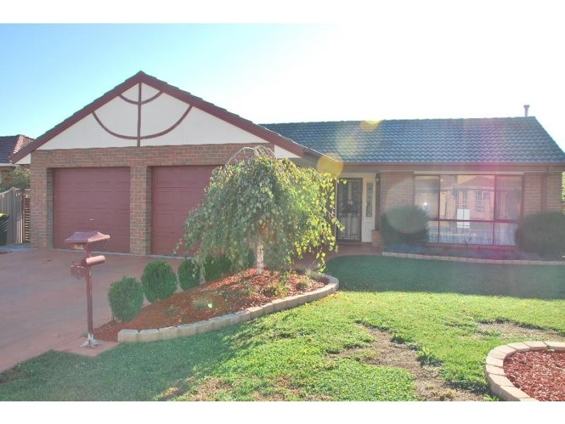 18 Sturt Street, Cobram VIC 3644