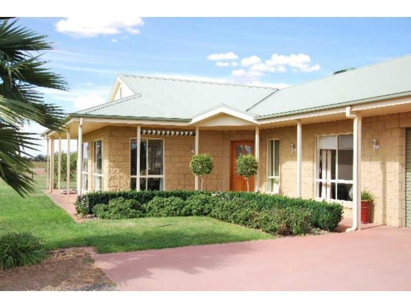 3075 Tocumwal-Mulwala Road, Barooga NSW 3644
