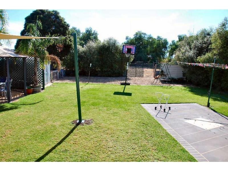 21 Alexander Avenue, Berrigan NSW 2712