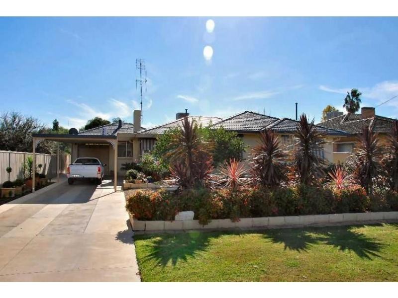 21 Alexander Avenue, Berrigan NSW 2712