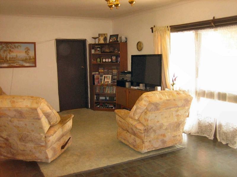 25 Cobram Street, Berrigan NSW 2712