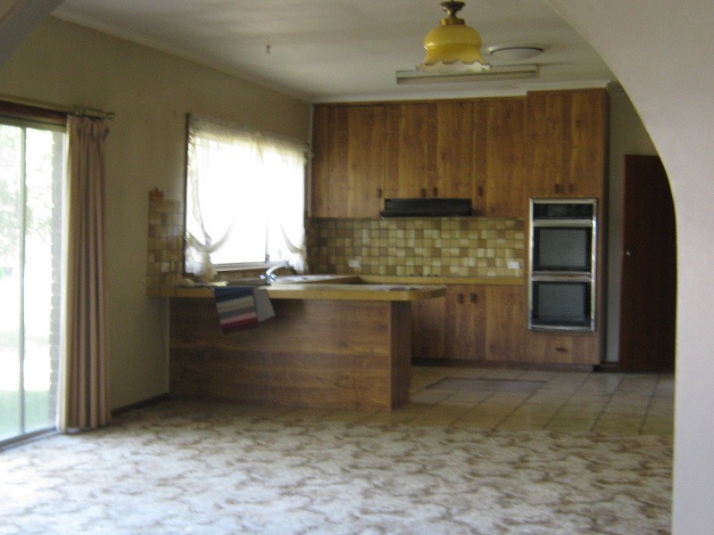 13 Murray Street, Cobram VIC 3644