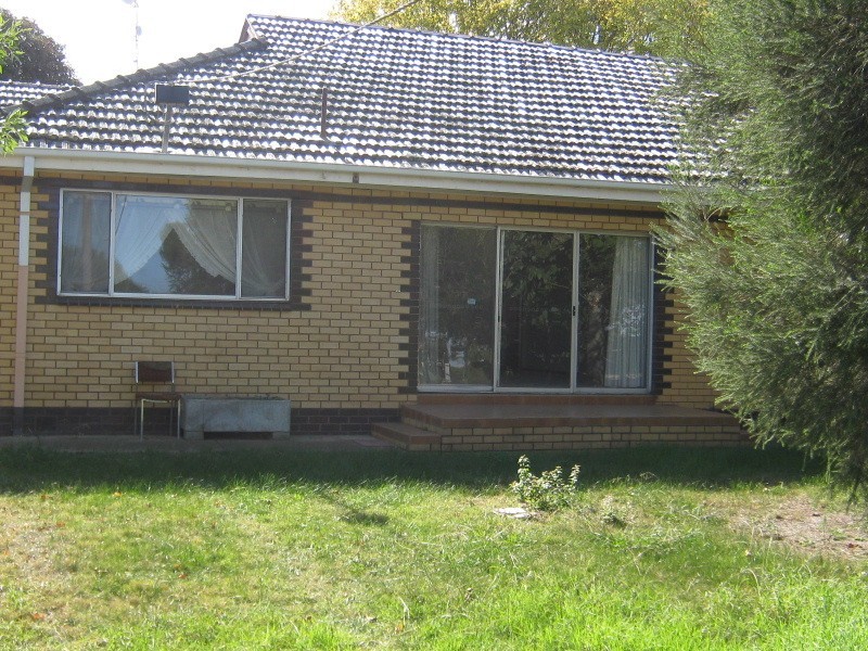 13 Murray Street, Cobram VIC 3644