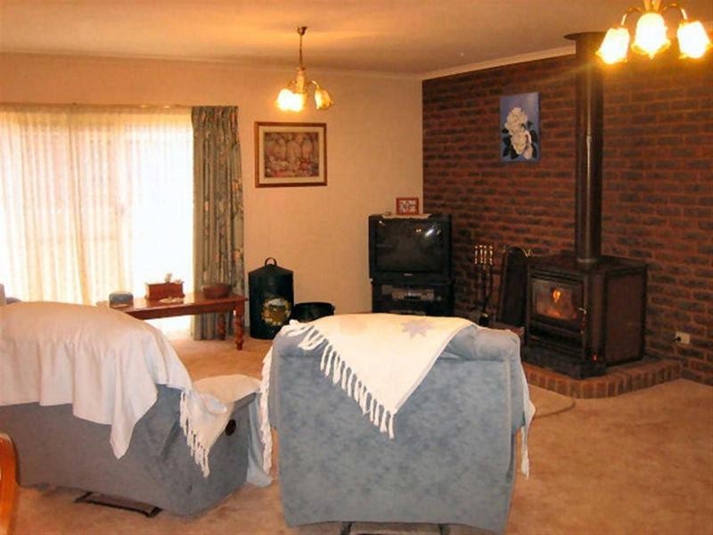 84 Coreen Street, Jerilderie NSW 2716