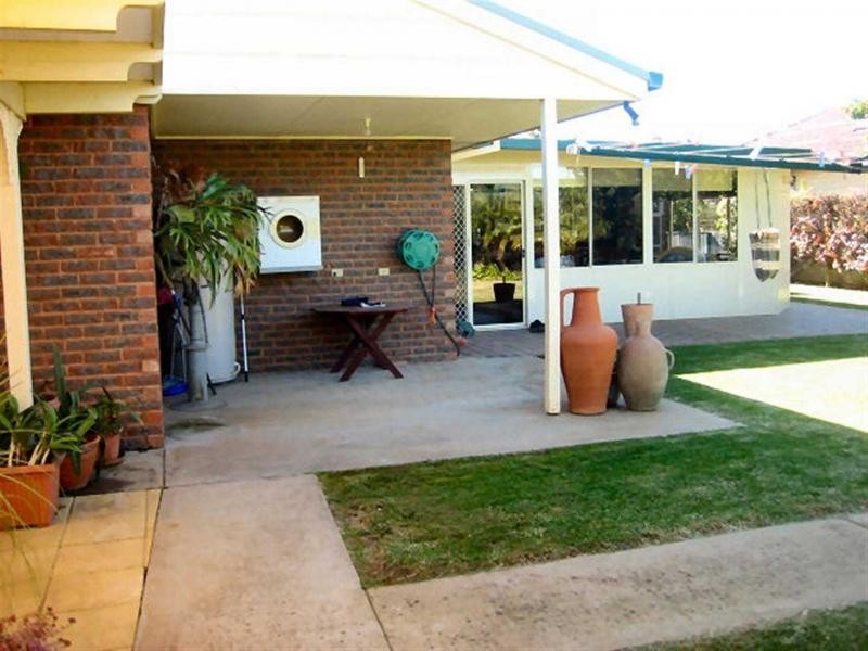 84 Coreen Street, Jerilderie NSW 2716