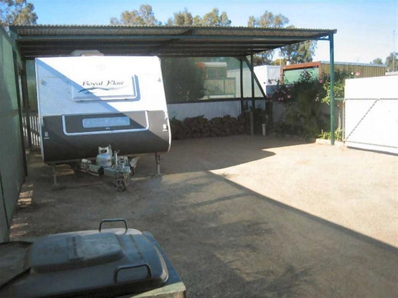 84 Coreen Street, Jerilderie NSW 2716