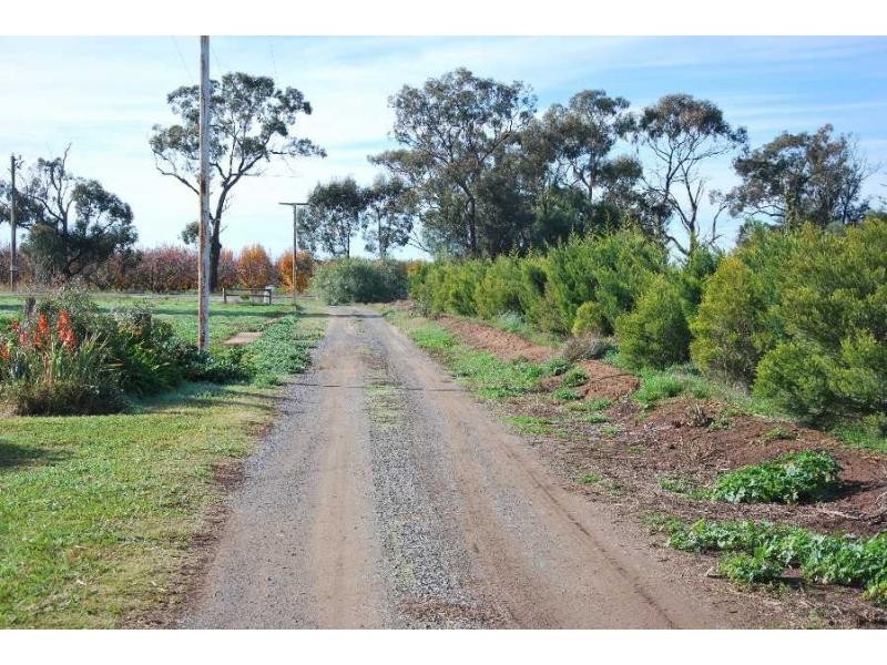 6471 Tocumwal-Benalla Road, Yarroweyah VIC 3644